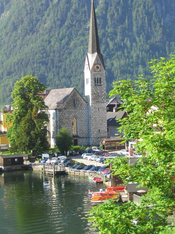 Pension Sarstein Халстат Екстериор снимка